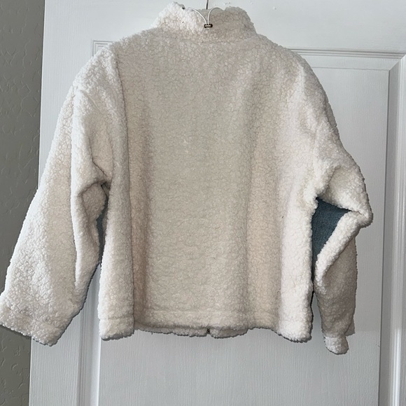 Denim Jacket with faux fur - Picture 6 of 7